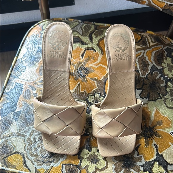 Vince Camuto Shoes - Vince Camuto Women's Beige Slide Sandals